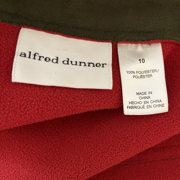 Alfred Dunner Dark Olive Green and Red Faux Suede Shacket Jacket Women's 10 - Picture 5 of 6
